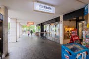 Die Union-Arkaden zwischen Schibenertor und Marktplatz: Der Kiosk und das Café Blumenmarkt sind für viele Städterinnen und Städter liebgewordene Institutionen. (Bild: Urs Bucher - 21. August 2019)