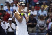 Belinda Bencic jubelt: Erstmals steht sie in einem Major-Halbfinal. (Bild: Keystone)