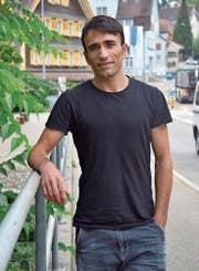 Zuhause in Oberuzwil: Hossain Walizade wohnt seit 2016 in der Gemeinde. (Bild: Tobias Söldi)