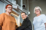Kirchenpräsidentin Barbara Binzegger, Kirchenmusiker Christoph Honegger und Vereinspräsidentin Renée Franck füllen die Klosterkirche Paradies mit Leben. (Bild: Andrea Stalder)