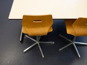 An der Primarschule in Suhr AG und an der Realschule in Oberkulm AG sind zwei Schüler an Tuberkulose erkrankt. (Bild: KEYSTONE/CHRISTIAN BEUTLER)
