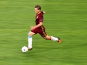 Alexander Kokorin will nach dem Ende der Haft wieder Fussball spielen (Bild: KEYSTONE/EPA/ALI HAIDER)
