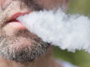 Der schuldige Stoff an den Lungenerkrankungen nach Konsum von Cannabis-E-Zigaretten scheint identifiziert: Vitamin E. (Bild: Keystone/DPA/LISA DUCRET)