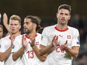 Fabian Schär (rechts) war einer der Besten in der Schweizer Mannschaft beim 1:1 in Dublin (Bild: KEYSTONE/GEORGIOS KEFALAS)