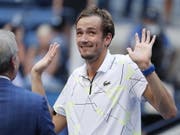 Nach den Provokationen eine charmante Entschuldigung: Daniil Medwedew hat verschiedene Facetten (Bild: KEYSTONE/EPA/JUSTIN LANE)