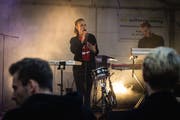 Der Auftritt am Tüüfner Gassefescht war für die Band AVA ein Heimspiel. (Bilder: Claudio Weder)