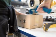 Drei Millionen Artikel sind bei Galaxus online erhältlich. (Bild: Gaetan Bally/Keystone, Wohlen, 25. Januar 2018)