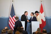 Aussenminister Mike Pompeo, links, und Bundesrat Ignazio Cassis, beim Besuch des Amerikaners im Juni in Bellinzona. (Bild: KEYSTONE/Ti-Press/Samuel Golay, 2. Juni 2019)
