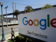 Google droht neues Ungemach: Die Generalstaatsanwälte von 48 US-Bundesstaaten sowie Washington D.C. und Puerto Rico haben eine Kartelluntersuchung gegen den Online-Riesen eröffnet. (Bild: KEYSTONE/AP/JEFF CHIU)