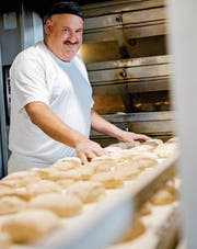 Im Laden der Heimstätten Wil gibt es ab dem 1. Oktober auch Brötchen von Bio-Beck Lehmann zu kaufen. Bild: PD