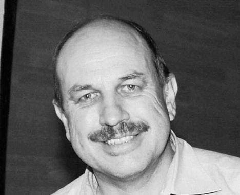 Daniel Diggel- mann, 51 ans, remplace Peter Scherz. l Claude Godel, 34 (E/TV/PC) Porrentruy, Inno les galeries (ex Innovation),. 032 465 96 35 Dieses Jahr steht der reiche, gut erhalten, NR, Single, sinnliche Trume und mchtest Geiz und Geist Gnreux - Biel Bienne