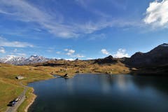 Blick über den Melchsee bis zum Titlis / Mein Wandertipp : Jochpass Schaftal Rundtour. (Bild: Paul von Allmen)