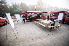 Frauenfeld TG - In einer gross angelegten Übung zum Thema Koordination kamen Feuerwehrleute aus der ganzen Schweiz nach Frauenfeld.