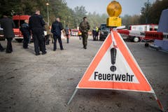 Frauenfeld TG - In einer gross angelegten Übung zum Thema Koordination kamen Feuerwehrleute aus der ganzen Schweiz nach Frauenfeld.