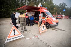 Frauenfeld TG - In einer gross angelegten Übung zum Thema Koordination kamen Feuerwehrleute aus der ganzen Schweiz nach Frauenfeld.