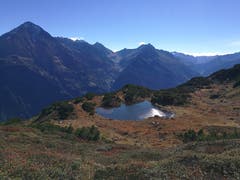 Wunderbare Aussicht vom Sunniggrat auf 2030 Meter über Meer. (Bild: Urs Gutfleisch (Sunniggrat, 12. Oktober 2018))