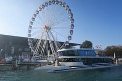Technik in Luzern: Neues Riesenrad, neues Schiff "Bürgenstock-Express", dahinter das moderne KKL. (Bild: Edi Ulmi (Luzern, 14. Oktober 2018))