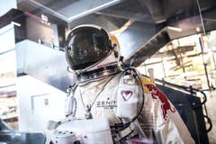 In diesem Hochdruckanzug verliess Baumgartner die Kapsel auf 38 969,4 Metern Höhe. Es war der bis dahin höchste Fallschirmabsprung.