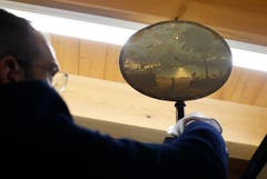 Und dieses besondere Laternenbild, dass die Sicht auf den Zuger See zeigt.