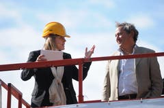 Spatenstich fürs Hotel Chedi: Z'graggen und Samih Sawiris in Andermatt. (Bild: Urs Hanhart, 26. September 2009)