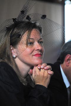 Z'graggen im extravaganten Outfit an der Vereidigungsfeier für den Regierungs- und Landrat 2008. (Bild: Urs Hanhart (Altdorf, 2. Juni 2008))