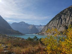 Eine wunderschöne Herbstwanderung um den Gelmersee. (Bild: Nadine Lingg (Gelmersee, 18. Oktober 2018))