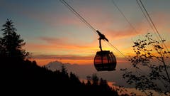 Wunderschöner Sonnenuntergang auf der Seebodenalp. (Bild: Petra Joller (Seebodenalp, 17. Oktober 2018))