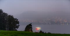 Der erwartete goldene Sonnenaufgang trat nicht ein - dafür eine andere Seite des Herbstes, nicht minder faszinierend. (Bild: Stefan Kunz (Meggen, 20. Oktober 2018))