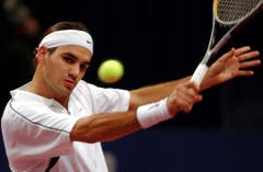 2003 - Roger Federer im Spiel gegen den Kroaten Croatia's Ivan. (KEYSTONE/Markus Stücklin)