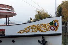 Die «Stadt Luzern» wurde durch das Dampfschiff «Unterwalden» (im Hintergrund) begleitet. (Bild: Norbert W. Saul (Luzern, 21. Oktober 2018))