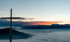Warten auf den Sonnenaufgang auf Rigi Kulm. (Bild: Stefan Kunz)