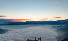 Warten auf den Sonnenaufgang auf der Rigi II. (Bild: Stefan Kunz)