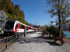 Die Zentralbahn, aufgenommen in Brienz. (Bild: Bruno Ringgenberg, 21. Oktober 2018)