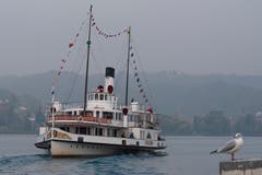 Ankunft in Luzern nach der letzten Kursfahrt der «Stadt Luzern» vor der Generalsanierung. (Bild: Norbert W. Saul, 21. Oktober 2018)
