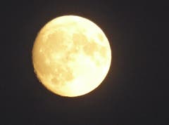 Zwei Abende vor dem Vollmond. (Bild: Josef Habermacher (Rickenbach, 23. Oktober 2018))