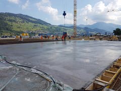 Giessen der Bodenplatten am 21. Juni 2018. (Bild: PD)