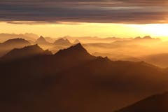Alpenglühen am Abend. (Bild: Heinz Weber)
