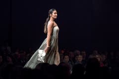 «Fashion Day» im Luzerner Saal des KKL: Zahlreiche Models präsentierten vielfältige Eigenkreationen von Luzerner Modedesignern. (Bild: Pius Amrein, 24. Oktober 2018)