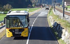 Die Unfallstelle bei Escholzmatt: Es wurden acht Personen bei der Kollision verletzt. (Bild: Luzerner Polizei)