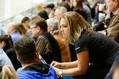 WeGames Weinfelden: Impressionen vom Handballspiel BSV Weinfelden (blau) - SC Frauenfeld (rot) (Bilder: Donato Caspari)
