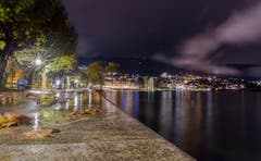 Regenpause am Zugersee. (Bild: Daniel Hegglin, 29. Oktober 2018)