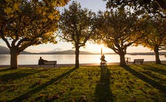 Abendstimmung am Zugersee. (Bild: Daniel Hegglin, Zug, 30. Oktober 2018)