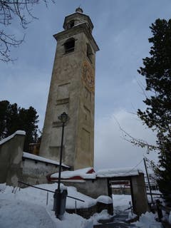 Der schiefe Turm von St. Moritz. (Bild: Josef Müller, 30. Oktober 2018)