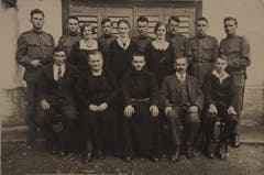 Familienbild vom 25. September 1930 im Rahmen der Ordensprofess von Sohn Adolf (Mitte). (Bild: PD)