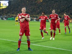 Das stimmte die Welt der Bayern noch: Doppeltorschütze Robert Lewandowski jubelt nach seinem 2:1-Führungstor (Bild: KEYSTONE/dpa/BERND THISSEN)
