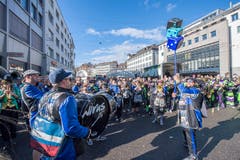 Fasnachtsauftakt vor dem Waaghaus in St.Gallen. (Bild: Urs Bucher)