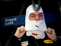 Max Verstappen vergibt seinen 6. GP-Sieg wegen eines Drehers beim Überrunden (Bild: KEYSTONE/EPA EFE/FERNANDO BIZERRA)