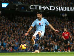 Die Entscheidung im Derby: Ilkay Gündogan schiesst für Manchester City kurz vor Schluss das 3:1 (Bild: KEYSTONE/AP/DAVE THOMPSON)