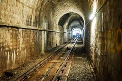 Und noch ein Vergleich: Der Tunnel der Mühleggbahn vor der Sanierung. (Bild: Mühleggbahn AG - 22. März 2018)