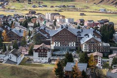 Das Dorf Andermatt mit dem Hotel Chedi. (Bild: Boris Bürgisser)